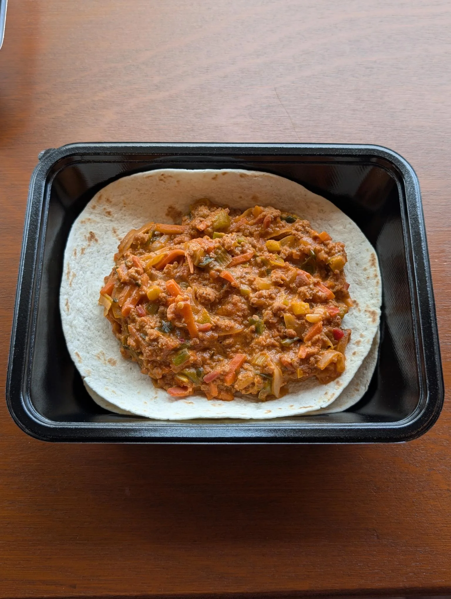 Lasagna van Mexicaase wrapp gevuld met orientaalse sausAantal - Lasagna van mexicaase wrapp gevuld met orientaalse saus - mh1710